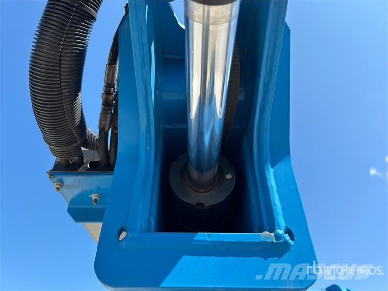 Genie Z40/23NRJ 2WD Electric Articulating Boom Lift 관절형 전동이동 리프트