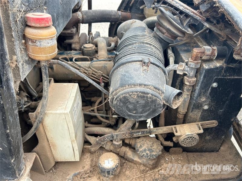 GiANT V6004T Wheel Loader (Inoperable) Rataslaadurid