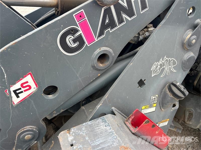 GiANT V6004T Wheel Loader (Inoperable) Rataslaadurid