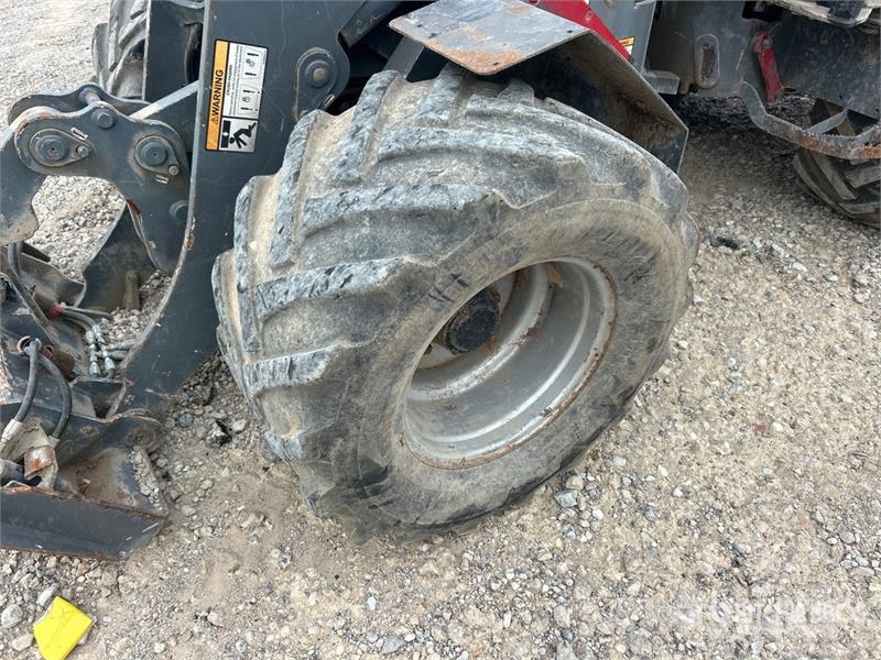 GiANT V6004T Wheel Loader (Inoperable) Rataslaadurid