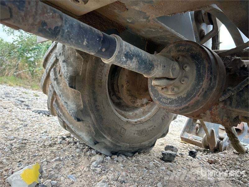 GiANT V6004T Wheel Loader (Inoperable) Rataslaadurid