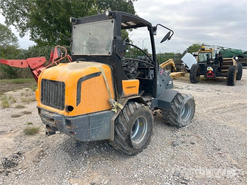 GiANT V6004T Wheel Loader (Inoperable) Rataslaadurid