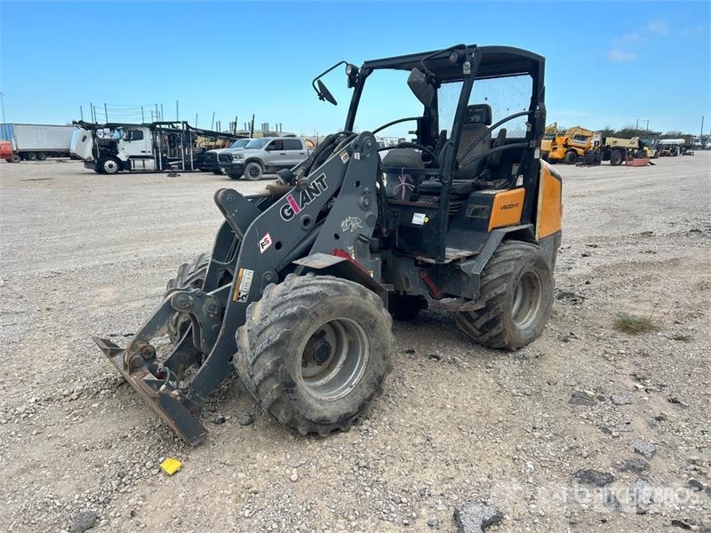 GiANT V6004T Wheel Loader (Inoperable) Rataslaadurid