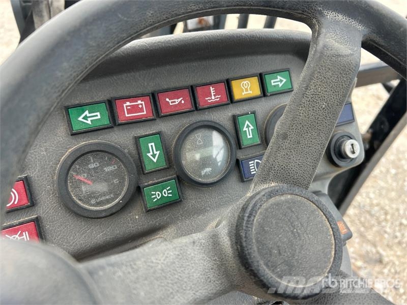 GiANT V6004T Wheel Loader (Inoperable) Rataslaadurid
