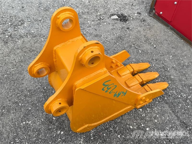 GIYI 12 in Digging Excavator Bucket - Fits Cat 305 Cucharones