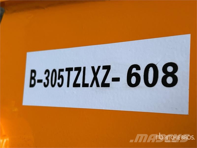 GIYI 15 in Excavator Auger - Fits Cat 305 (Unused) Brocas