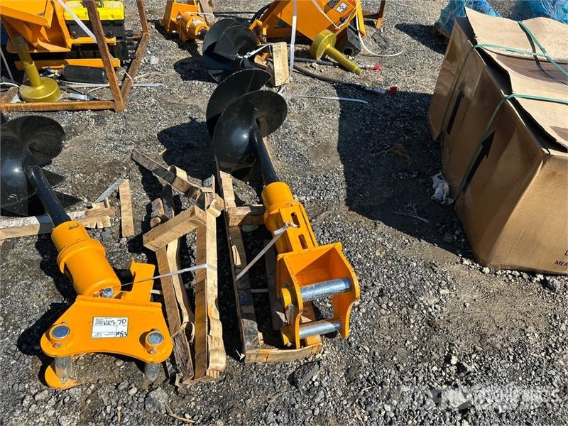 GIYI 15 in Excavator Auger - Fits CAT 305 (Unused) 드릴