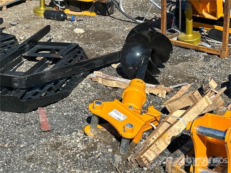  GIYI 15 in Excavator Auger - Fits CAT 305 (Unused) Навесные гидробуры