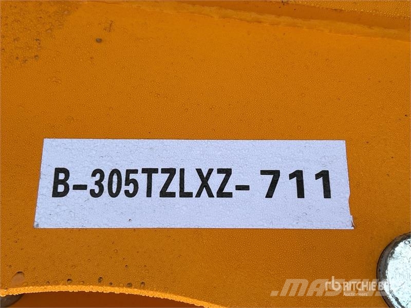 GIYI 16 in Excavator Auger - Fits Cat 305 (Unused) Taladros