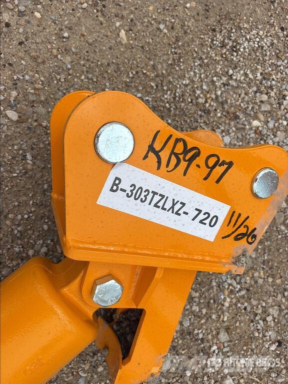 GIYI 16 in Excavator Auger - Fits Cat 303 (Unused) Taladros