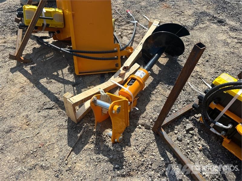 GIYI 16 in Excavator Auger - Fits Cat 305 (Unused) Other components