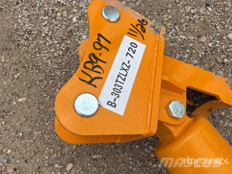  GIYI 16 in Excavator Auger - Fits Cat 303 (Unused) 鑽頭