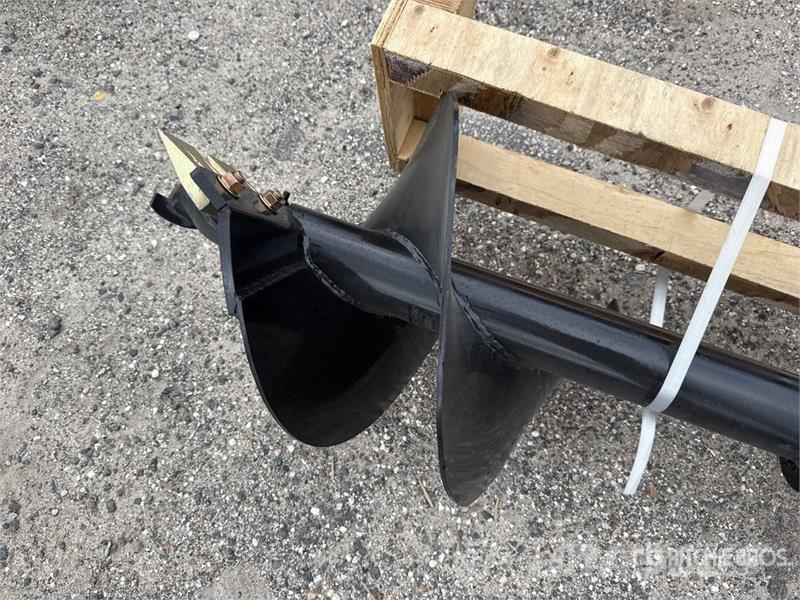  GIYI 16 in Excavator Auger - Fits Cat 305 (Unused) 钻头