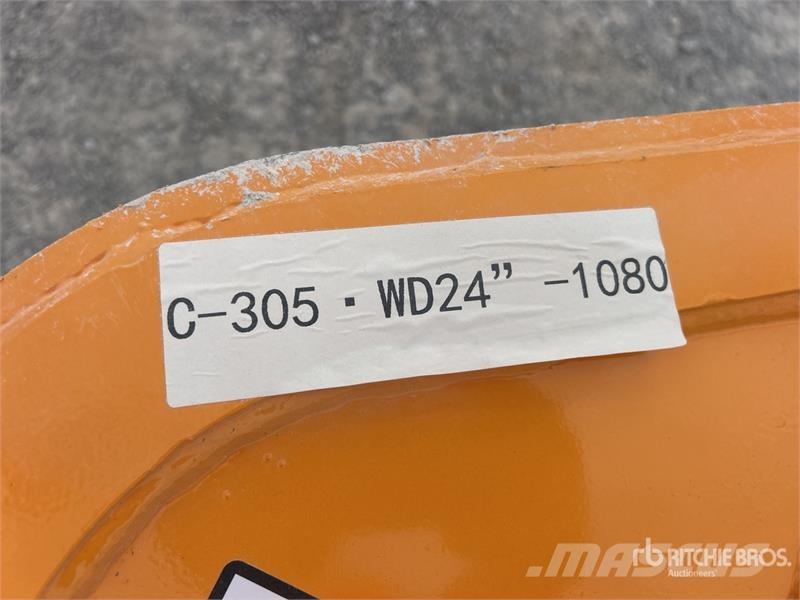  GIYI 24 in Digging Excavator Bucket - Fits Cat 305 دلاء