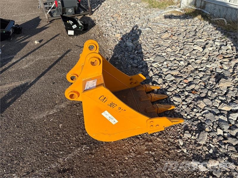  GIYI 26 in Digging Cat 307 24 In Excavator Bucket  Cucharones