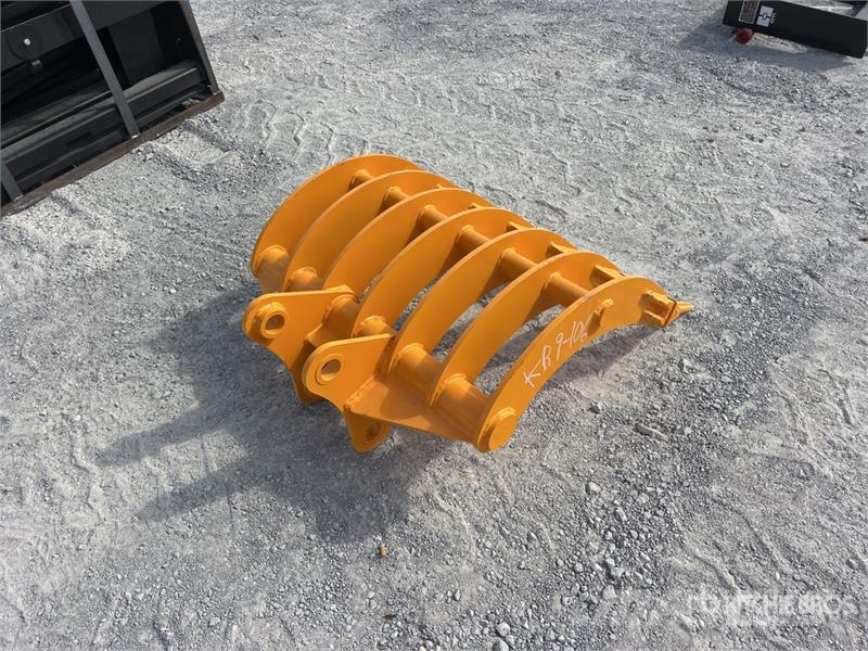GIYI 32 in Excavator Rake (Unused) Ancinhos e espalhadores de feno