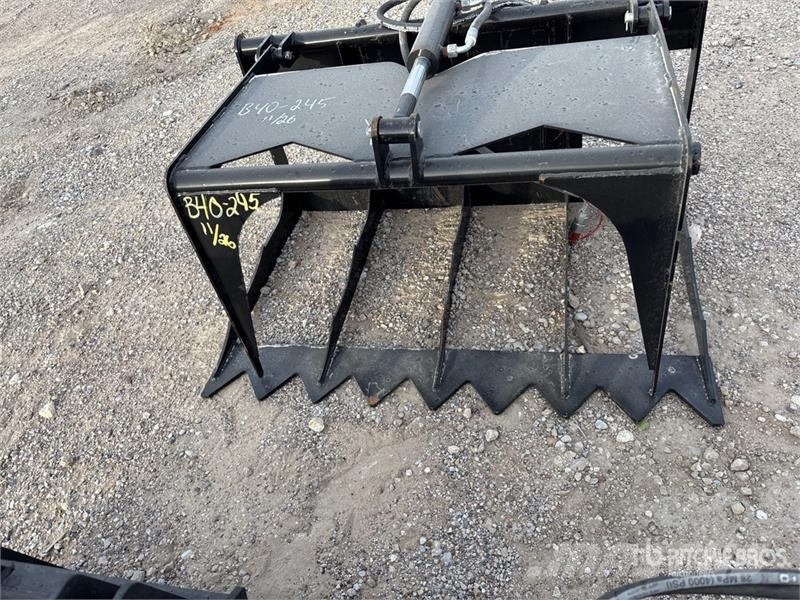 GIYI 44 in Skeleton Mini . Skid Steer Grapple Buck Grapples