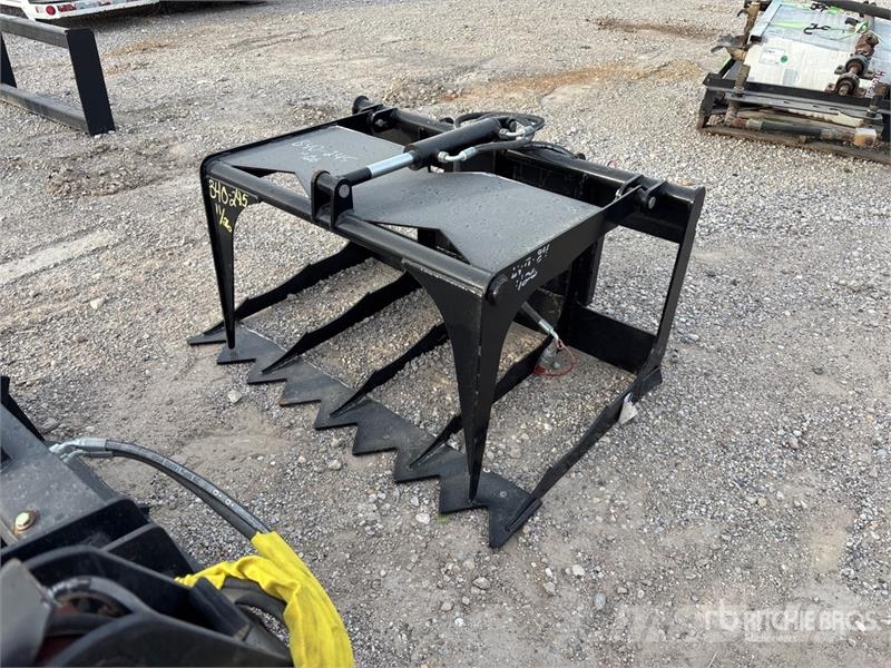 GIYI 44 in Skeleton Mini . Skid Steer Grapple Buck Grapples