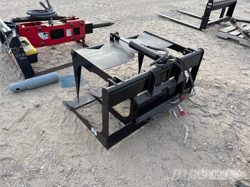GIYI 44 in Skeleton Skid Steer Grapple Bucket Grapples