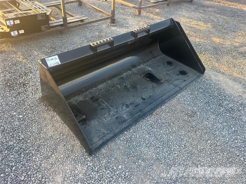 GIYI 67 in Skid Steer Bucket (Unused) Baldes