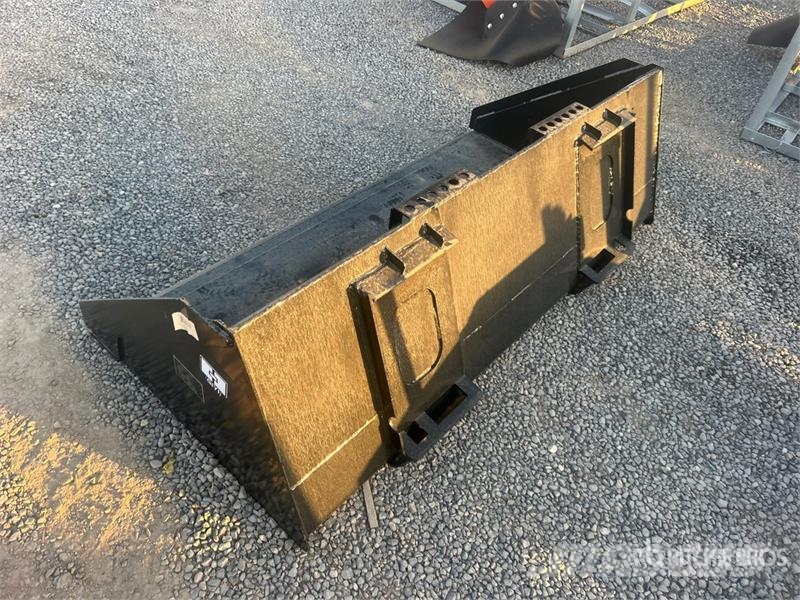 GIYI 67 in Skid Steer Bucket (Unused) Baldes