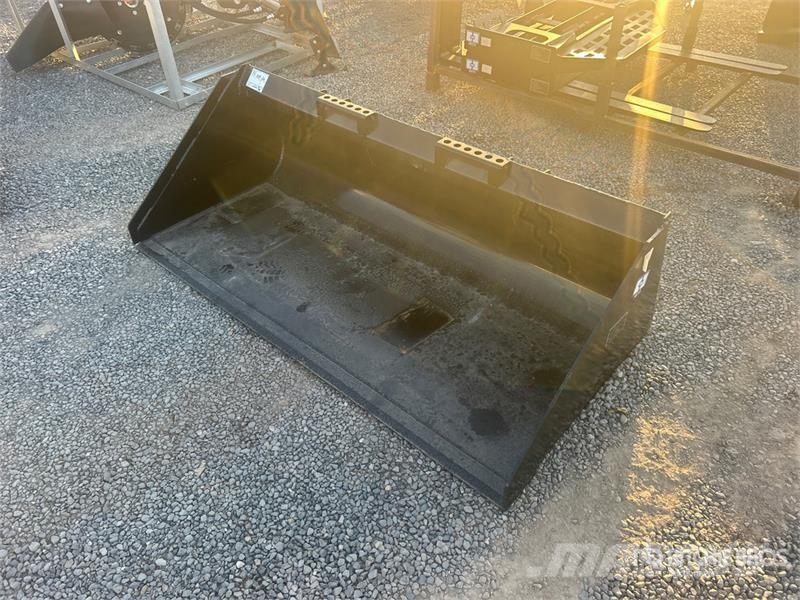 GIYI 67 in Skid Steer Bucket (Unused) Baldes