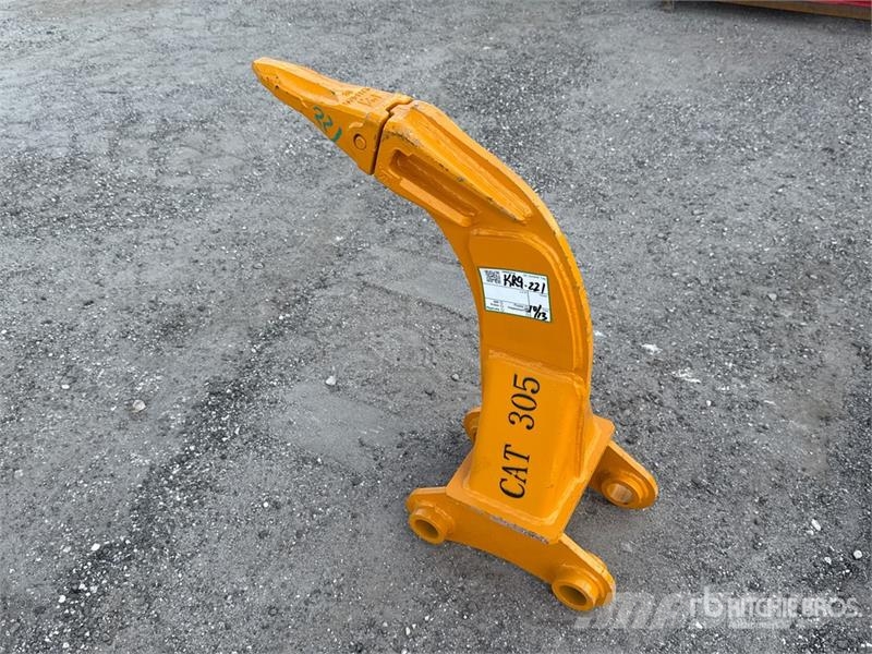  GIYI 9 in Excavator Ripper - Fits Cat 305 (Unused) Skarifikatori