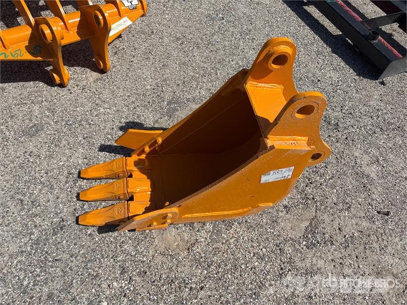 GIYI Cat 305 12 In Excavator Bucket (Unused) دلاء
