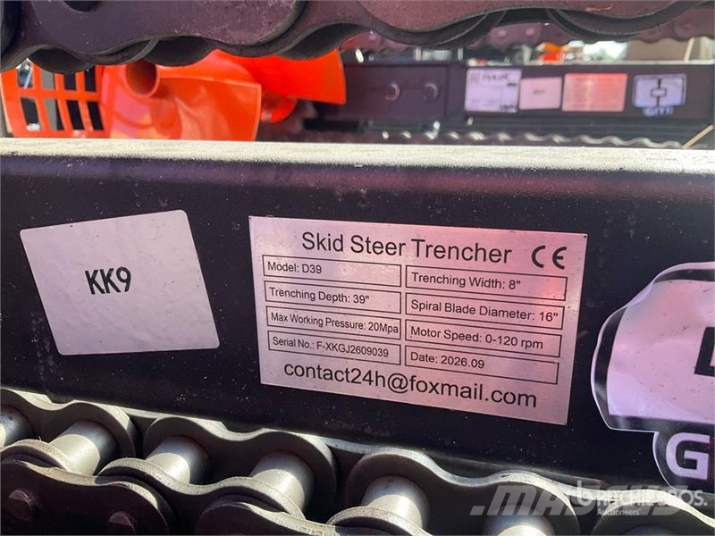 GIYI D39 39 in Mini Skid Steer Trencher (Unused) Koparki łańcuchowe