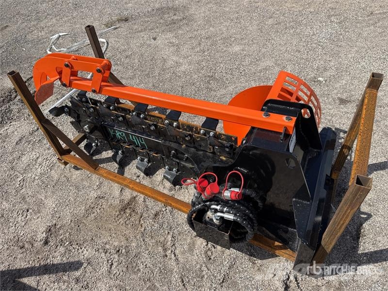 GIYI D39 39 in Mini Skid Steer Trencher (Unused) Tranšeju racēji