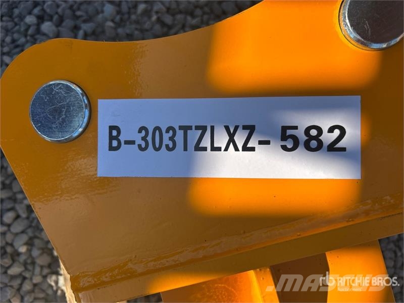  GIYI Excavator Auger - Fits Cat 303 (Unused) Vrtalne naprave