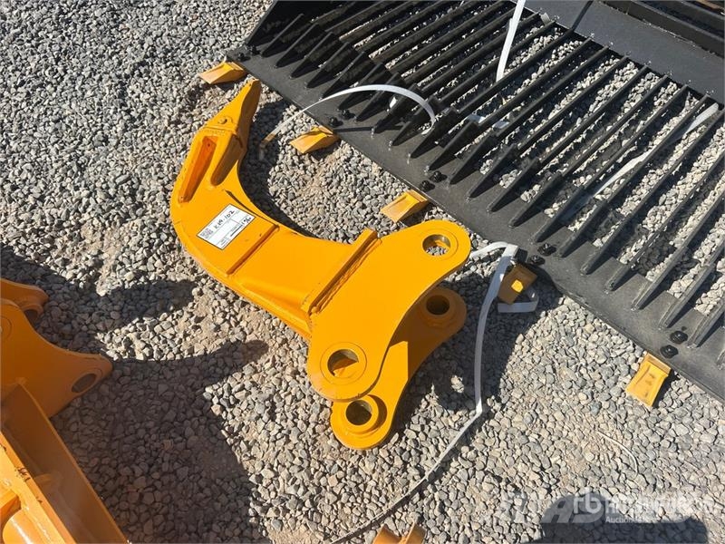GIYI Excavator Ripper - Fits Cat 305 (Unused) Scarificateur