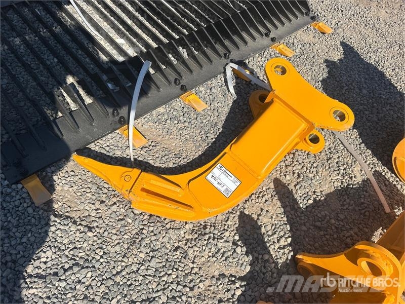 GIYI Excavator Ripper - Fits Cat 305 (Unused) Scarificateur
