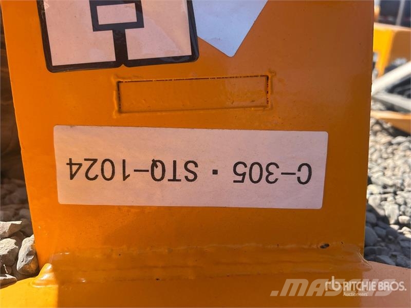 GIYI Excavator Ripper - Fits Cat 305 (Unused) Scarificateur
