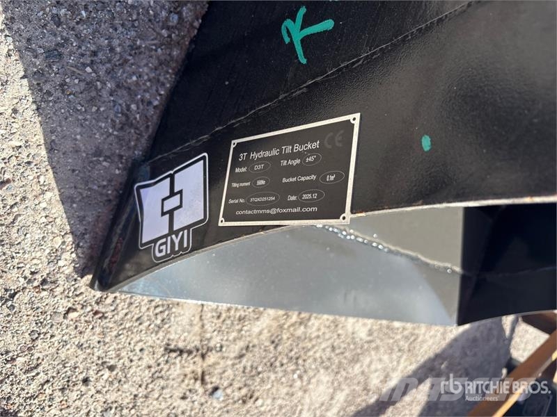 GIYI GY-3TB Tilting Excavator Bucket - Fits Cat 3 Łyżki do ładowarek