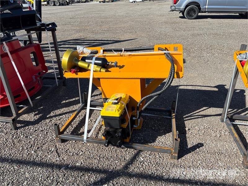  GIYI GY-AD680 47 in Skid Steer Post Driver (Unused Attrezzature per recinzioni