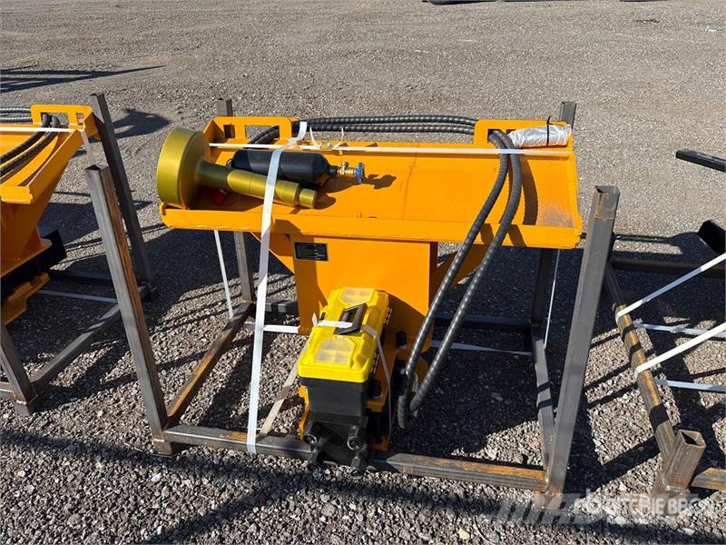 GIYI GY-AD680 47 in Skid Steer Post Driver (Unused Attrezzature per recinzioni