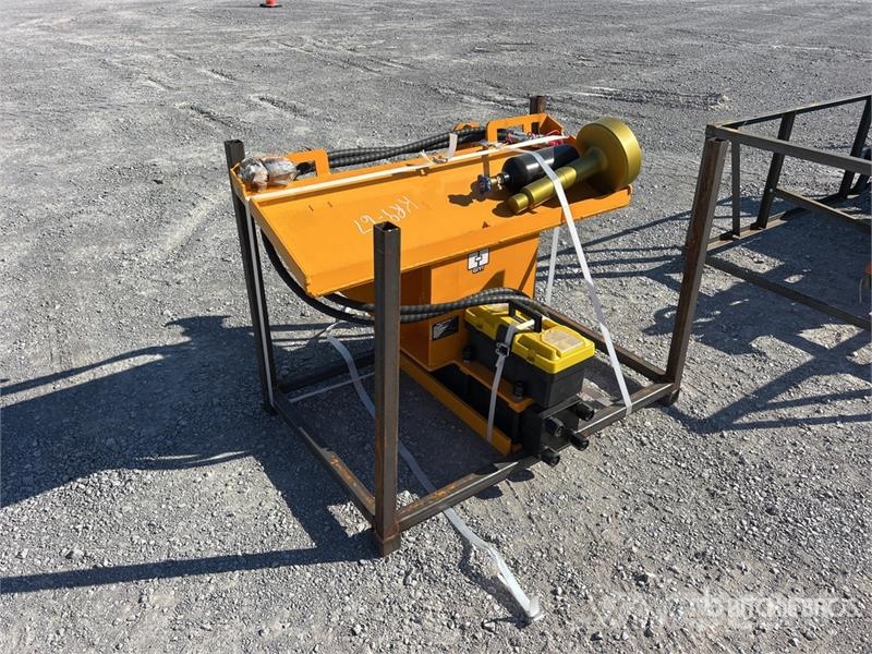  GIYI GY-AD680 Skid Steer Post Driver (Unused) Fencing equipment