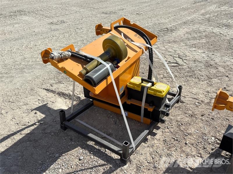 GIYI GY-AD680 Skid Steer Post Driver (Unused) Oprema za ograje