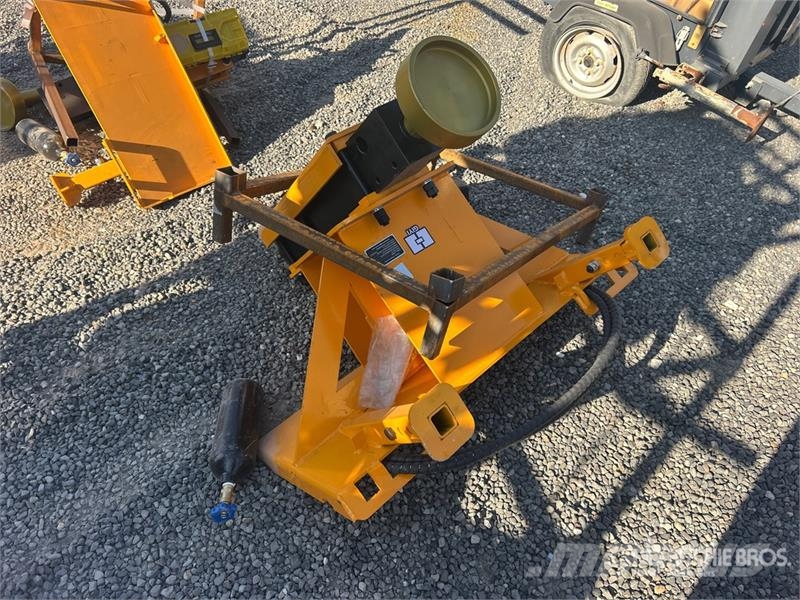  GIYI GY-AD680 Skid Steer Post Driver (Unused) Oprema za ograje