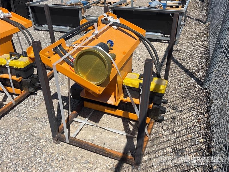 GIYI GY-AD680 Skid Steer Post Driver (Unused) Fencing equipment