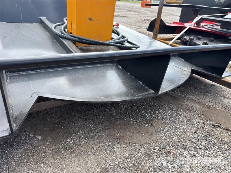 GIYI GY-BC63 60 In Skid Steer Brush Cutter (Unused Gemonteerde en gesleepte maaiers