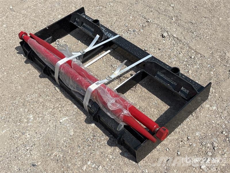  GIYI GY-BF47 44 in Skid Steer Bale Spear (Unused) Drugi deli