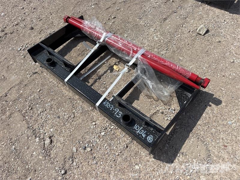  GIYI GY-BF47 44 in Skid Steer Bale Spear (Unused) Drugi deli
