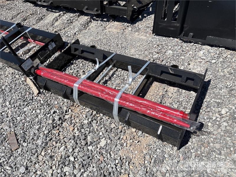 GIYI GY-BF47 47 in Skid Steer Bale Spear (Unused) Other components