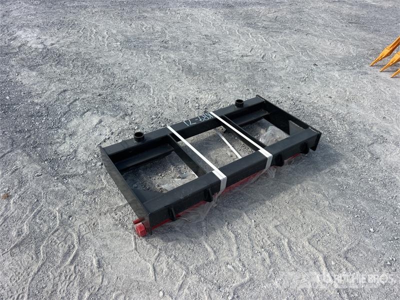 GIYI GY-BF47 47 in Skid Steer Bale Spear (Unused) Andre komponenter
