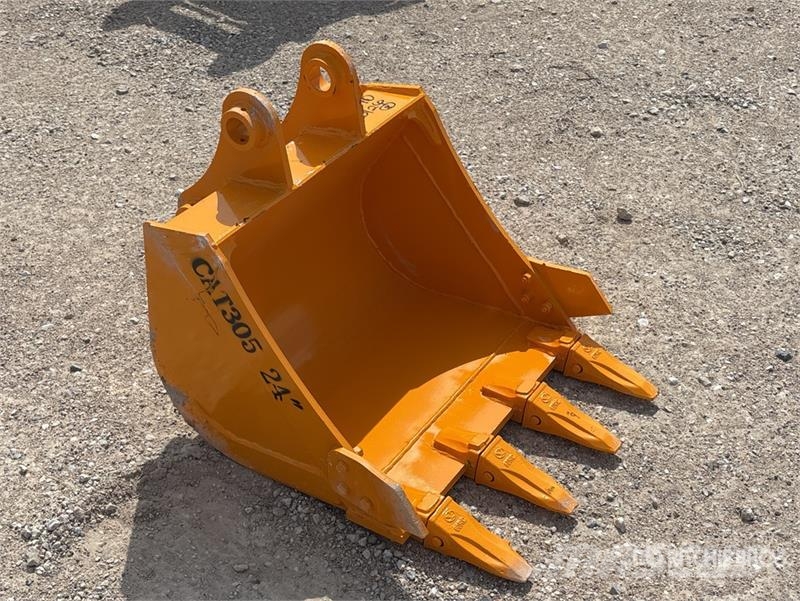 GIYI GY-BK 24 in Digging Excavator Bucket - Fits C Kanalak