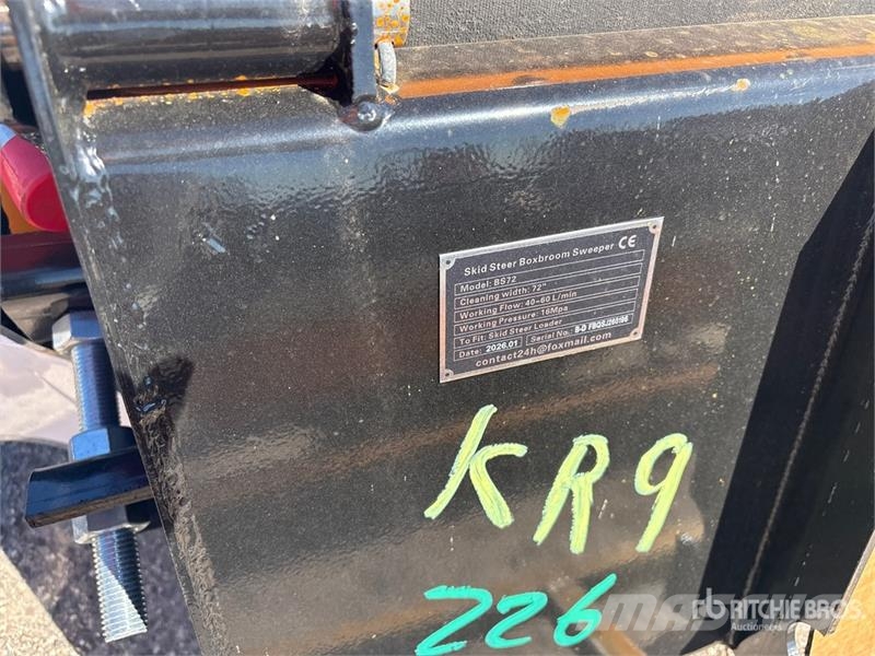 GIYI GY-BS72 72 in Skid Steer Sweeper (Unused) Ψήκτρες