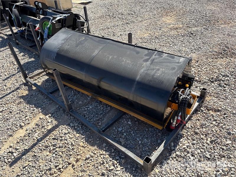  GIYI GY-BS72 72 in Skid Steer Sweeper (Unused) Brushes