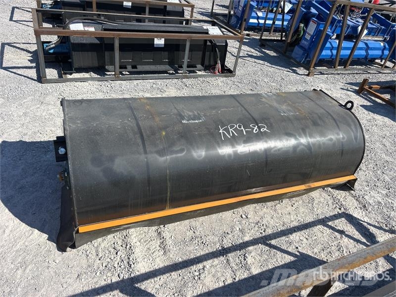 GIYI GY-BS72 Skid Steer Sweeper (Unused) Brushes